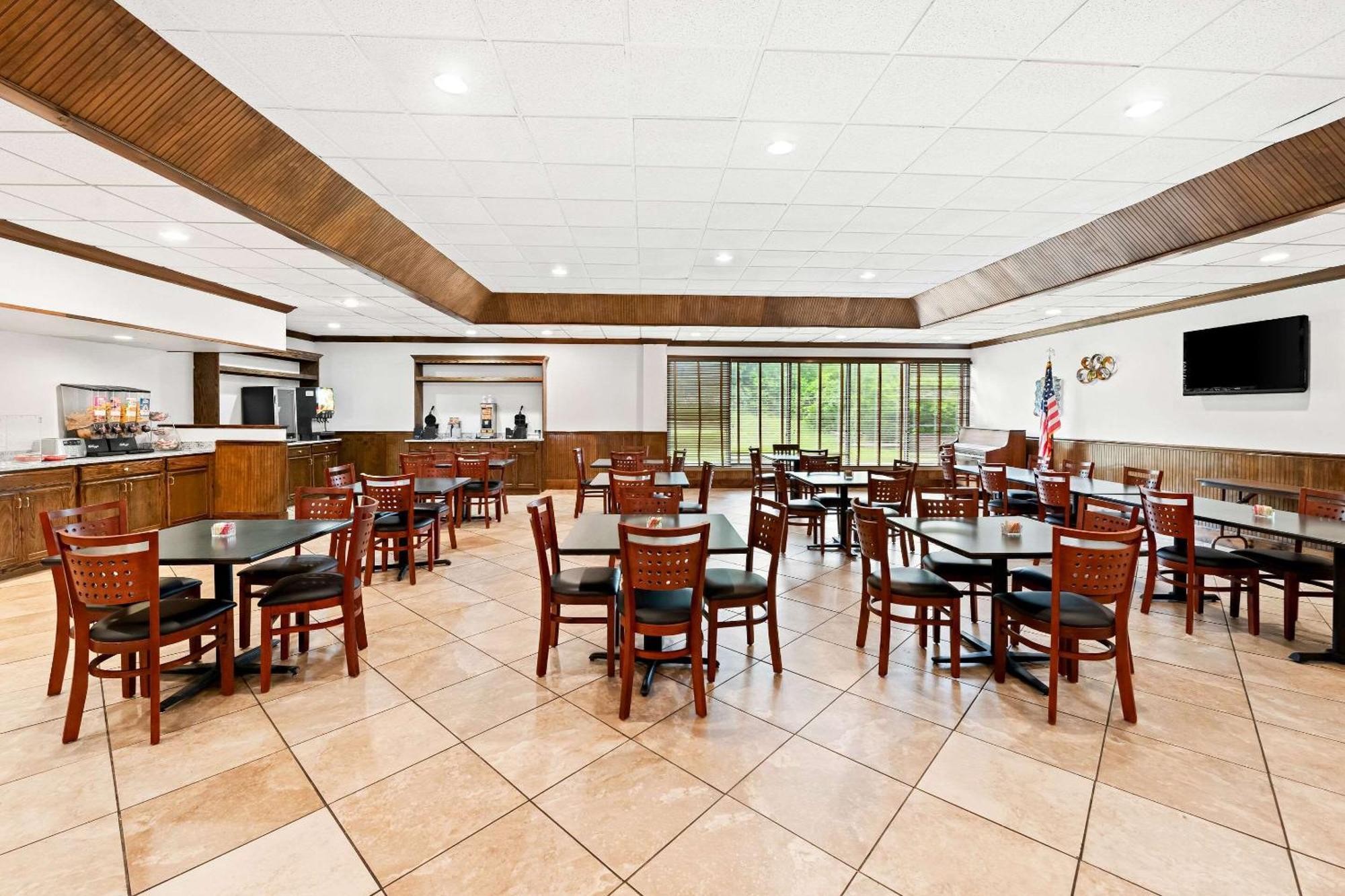 Quality Inn Dayton Airport Englewood Ngoại thất bức ảnh