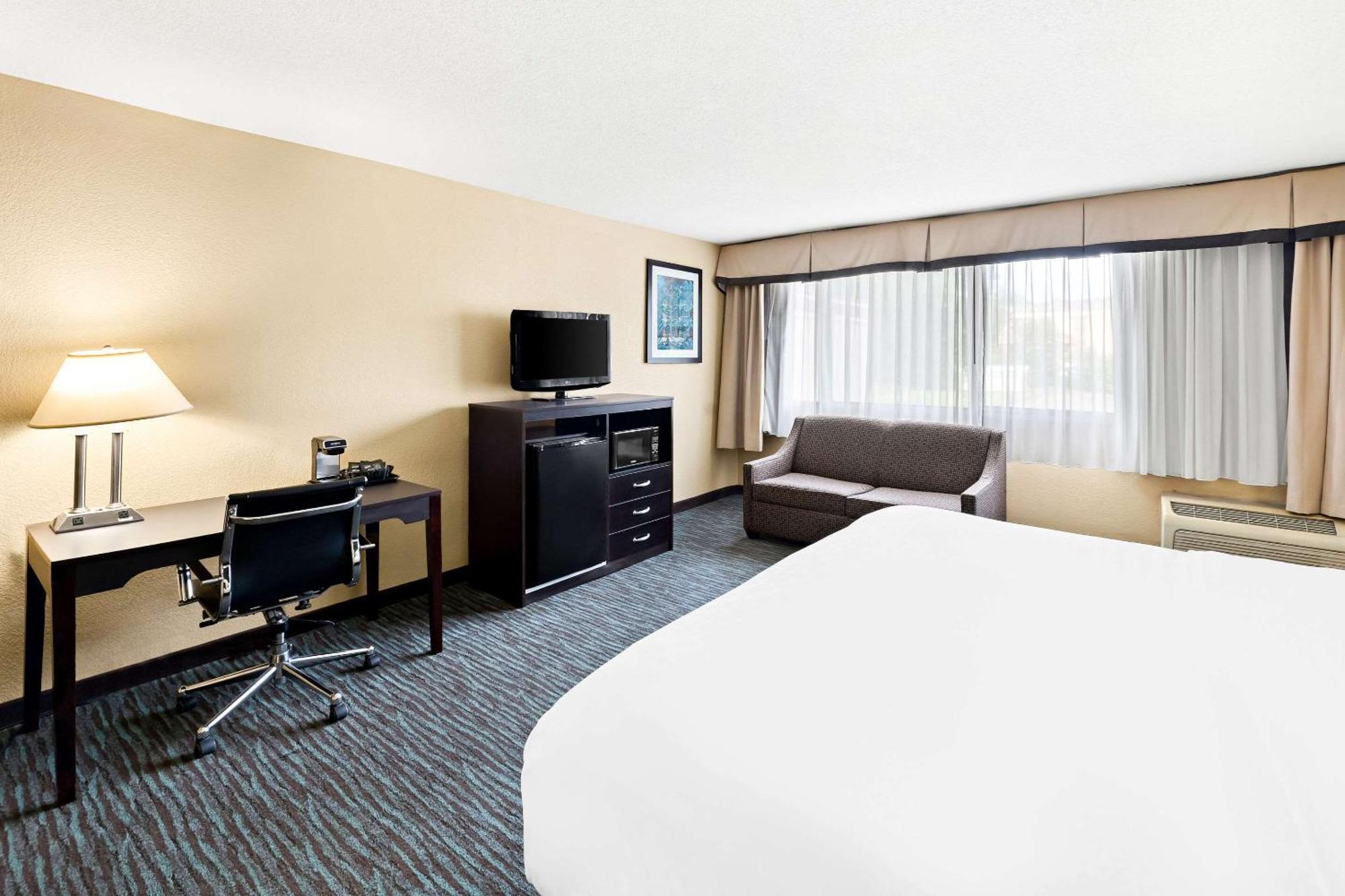 Quality Inn Dayton Airport Englewood Ngoại thất bức ảnh